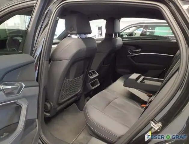 Audi Q8 E-Tron view 9