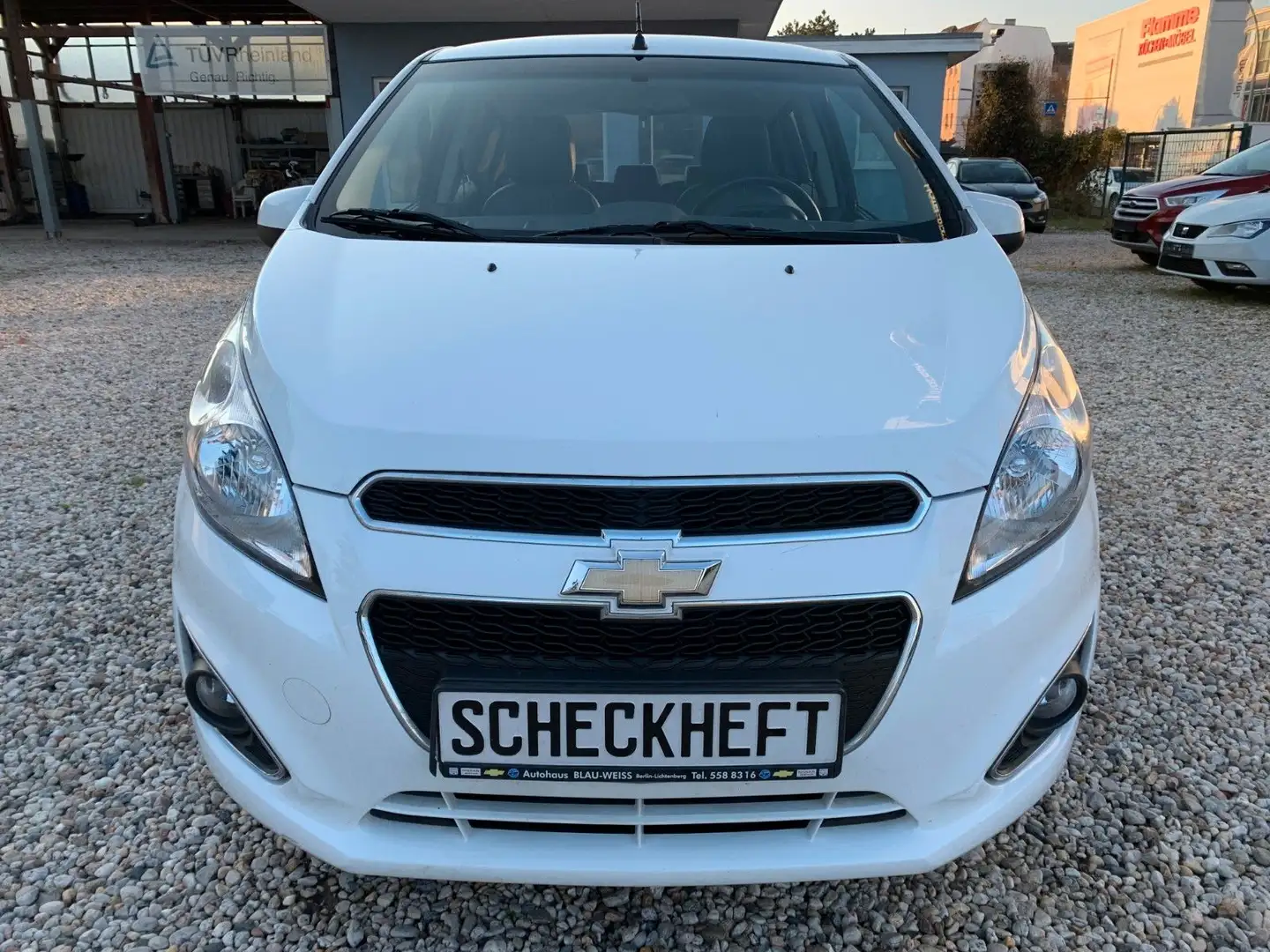 Chevrolet Spark LT * Scheckheft * Klima *Einparkhilfe Weiß - 2