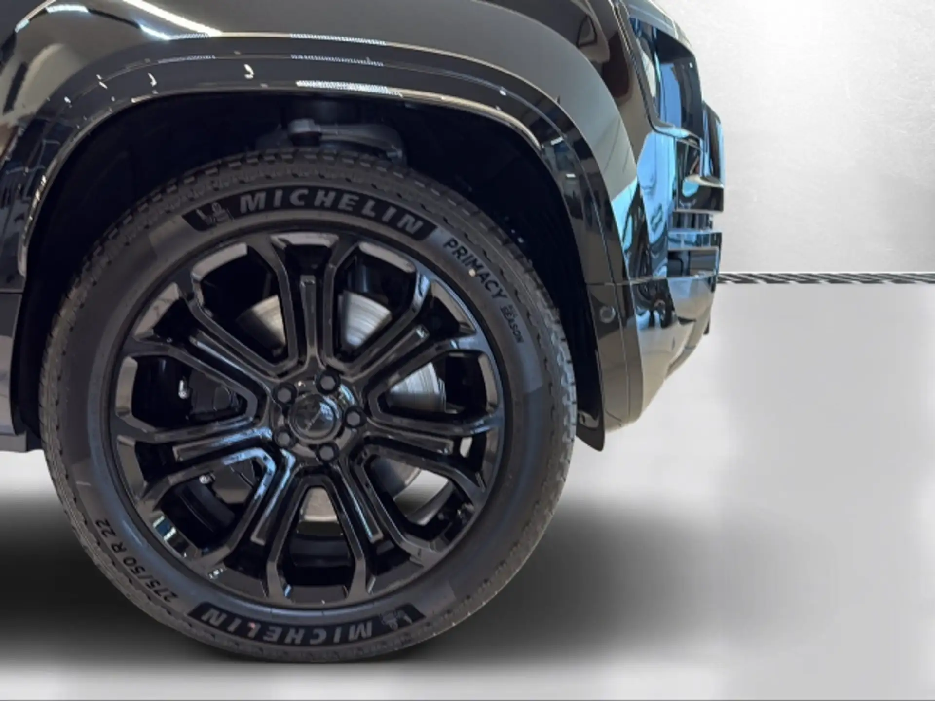 랜드로버 Defender P635 OCTA 2026 검정 사진 7