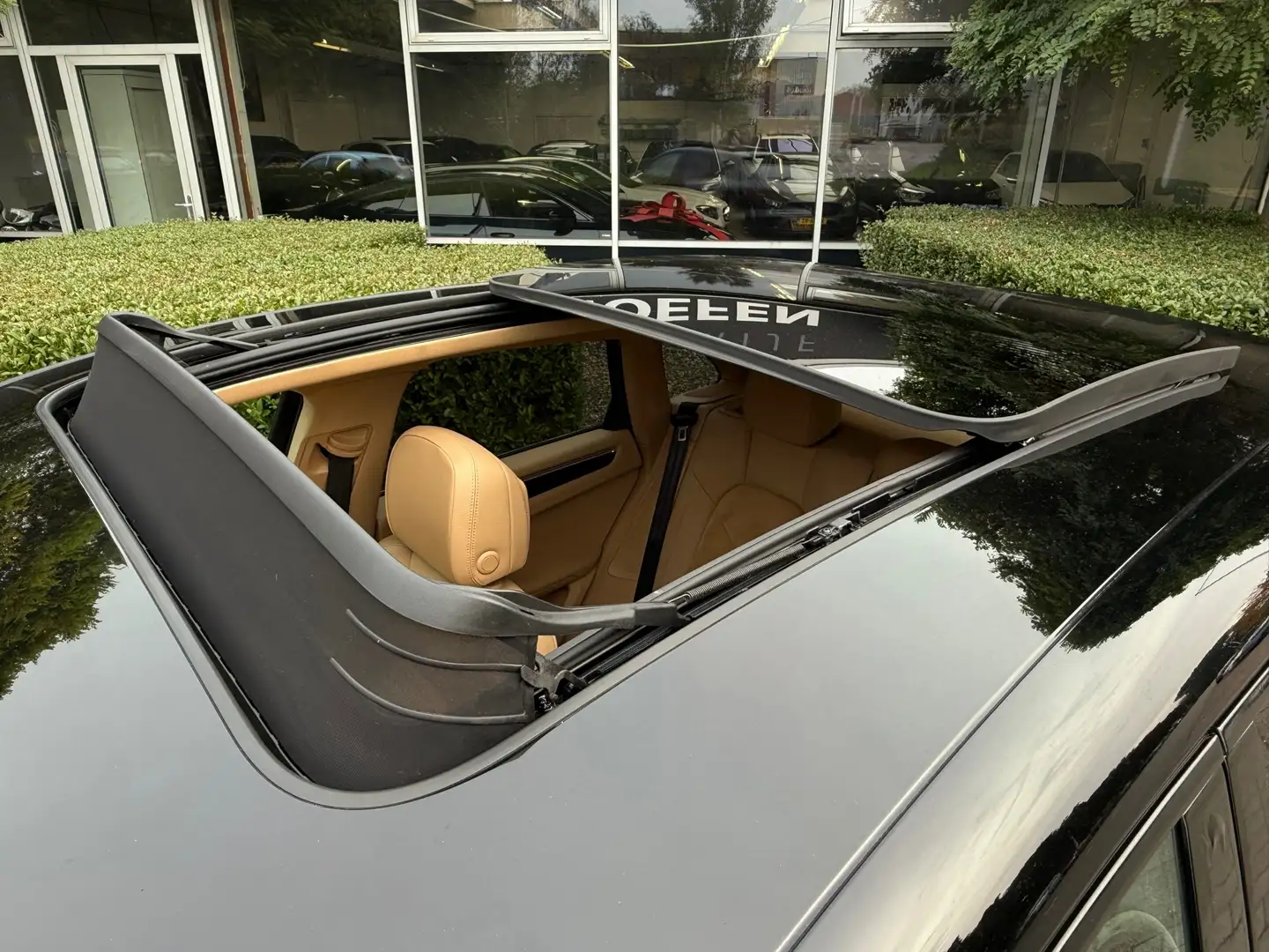 Porsche Macan 3.0 S - PANORAMADAK -PARKEER CAMERA - CRUISE / CLI Zwart - 2