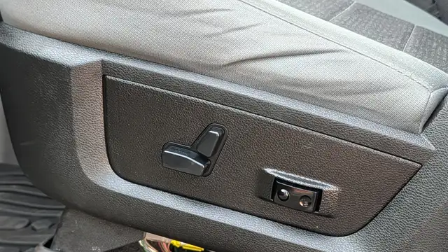 Dodge Ram view 15