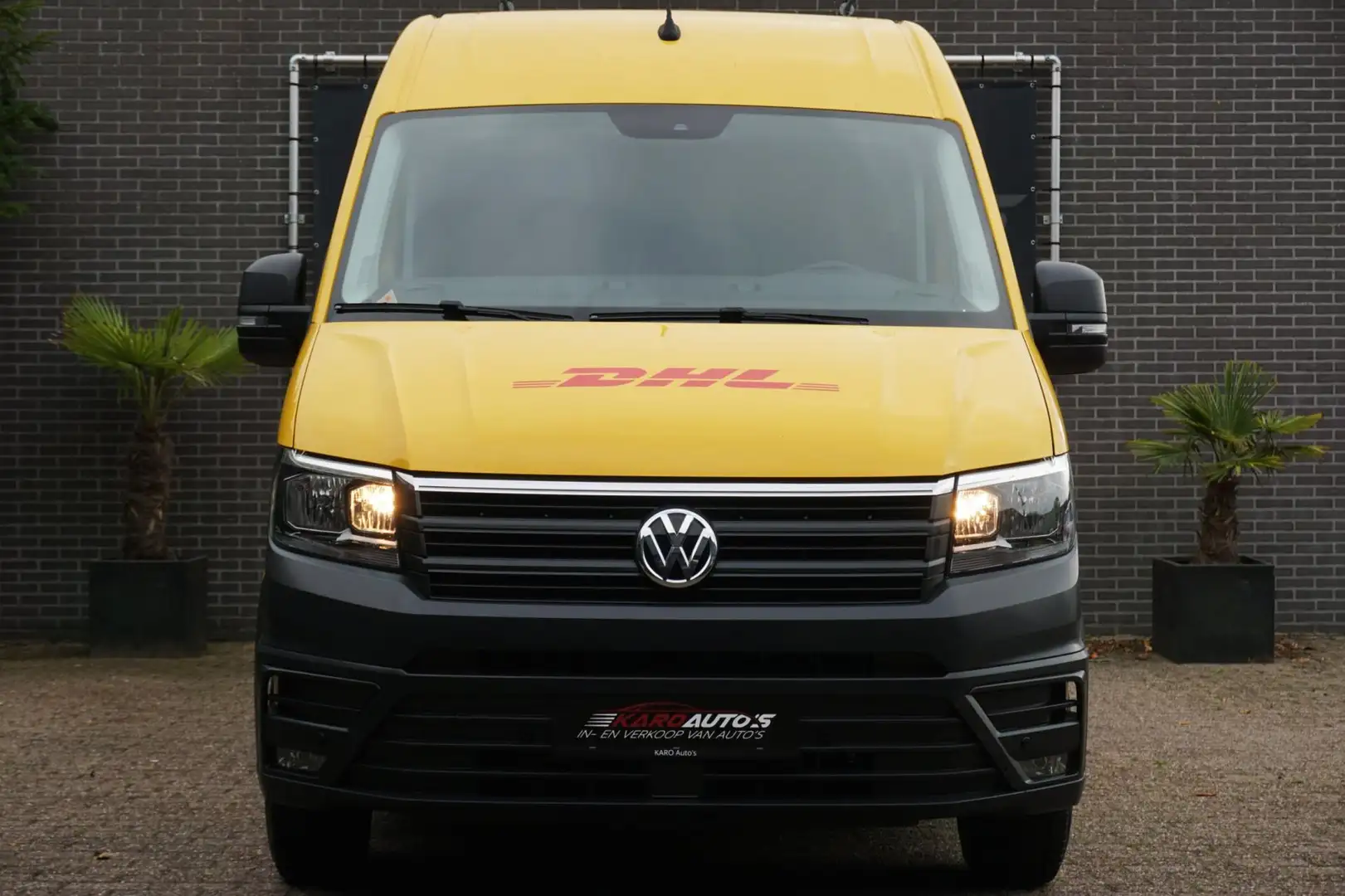 Volkswagen Crafter 35 2.0 TDI L4H3 DC DSG Carplay Cruise Cam Geel - 2