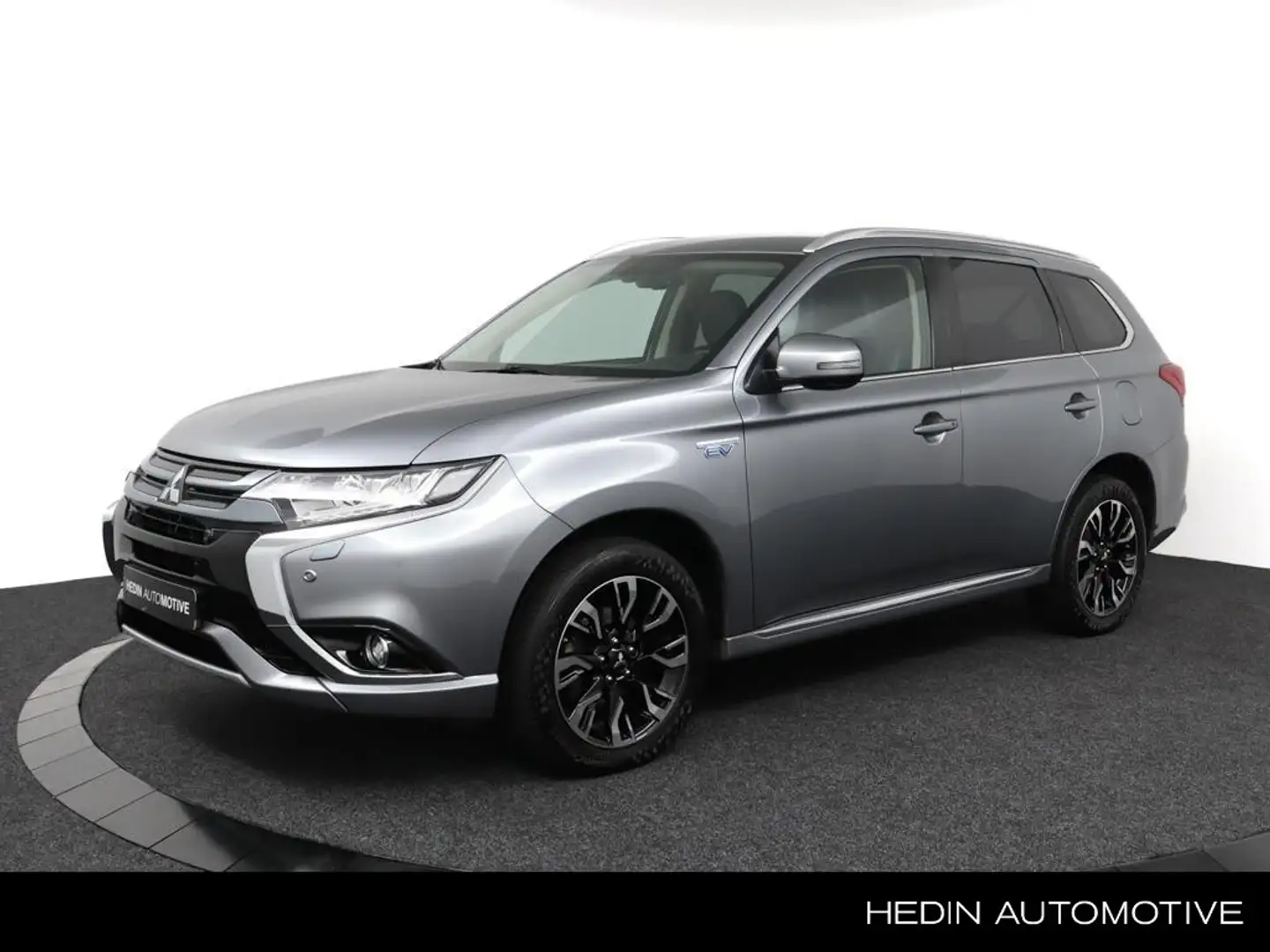 Mitsubishi Outlander 2.0 203pk PHEV Premium Automaat | Trekhaak 1500kg Grijs - 1