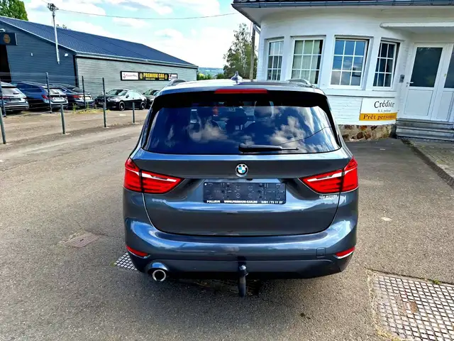 BMW 2 Series view 5