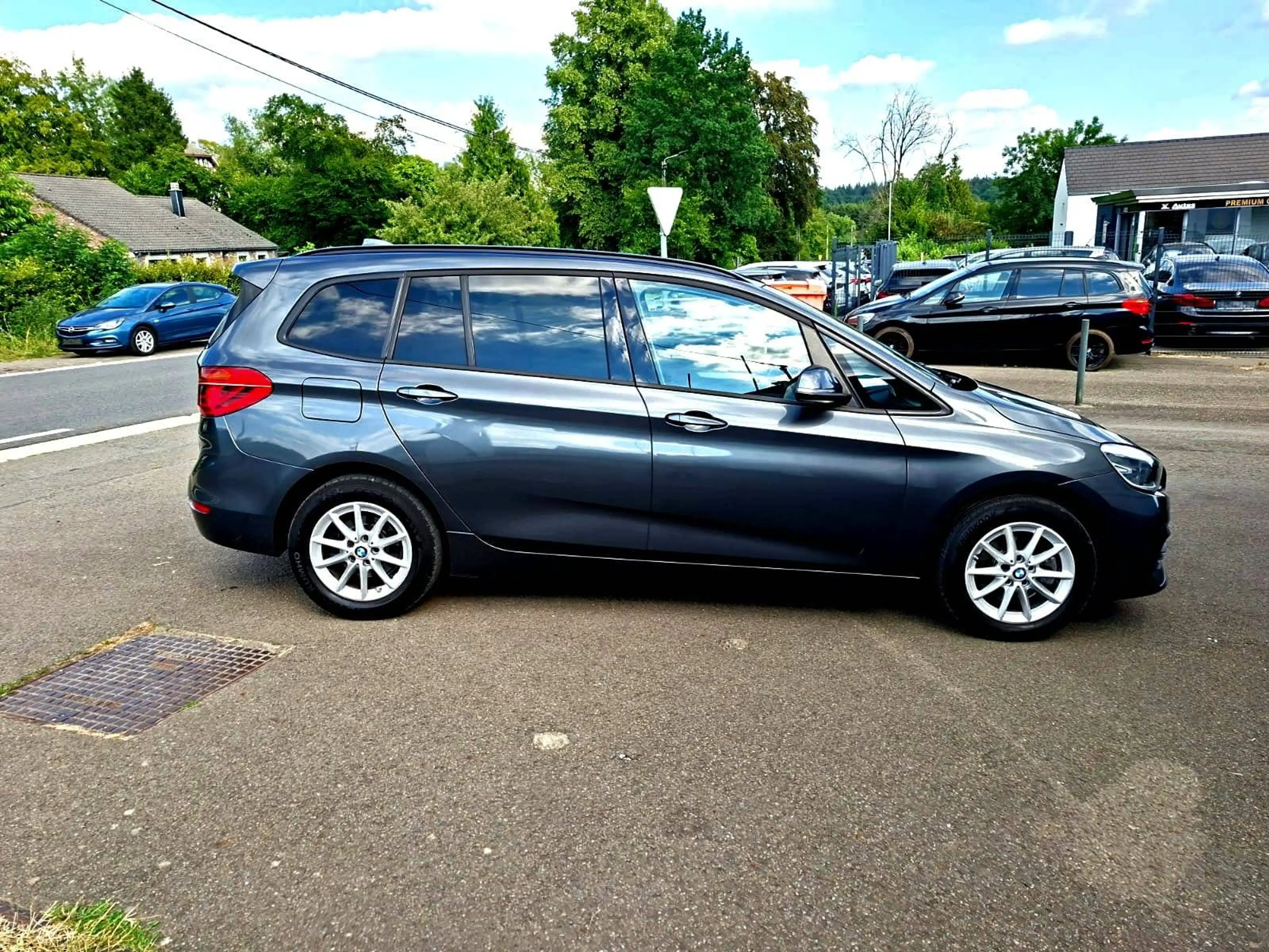 BMW 216 🔺216*7 PLACES TECHNIK**CAR PASS*🔺 — photo 2