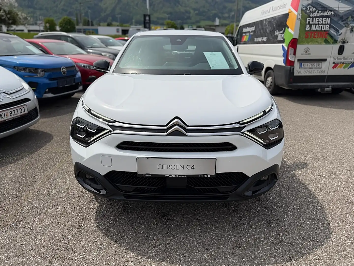 Citroen C4 e-C4 136 50kWh Plus Weiß - 2