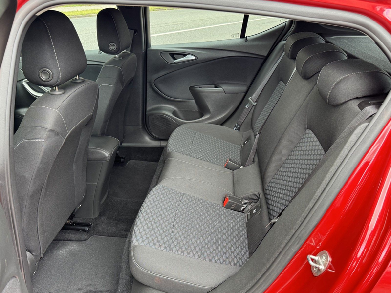 Opel Astra K Lim. 120 Jahre*2.HAND*LED*NAVI*TEMPOMAT* — photo 9