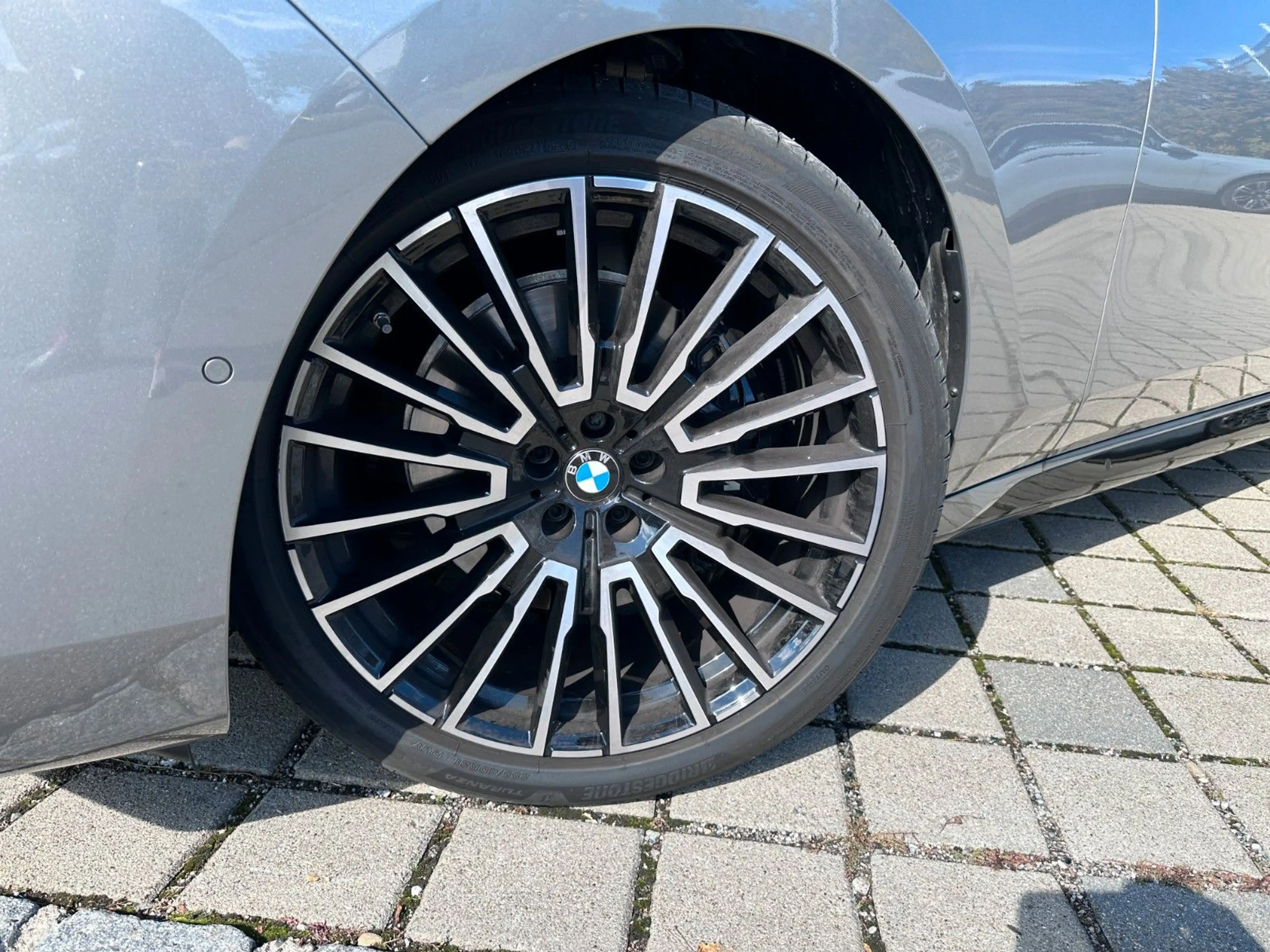 BMW 740 d xDrive M Sport | Mwst Ausw | BMW Garantie| — photo 3