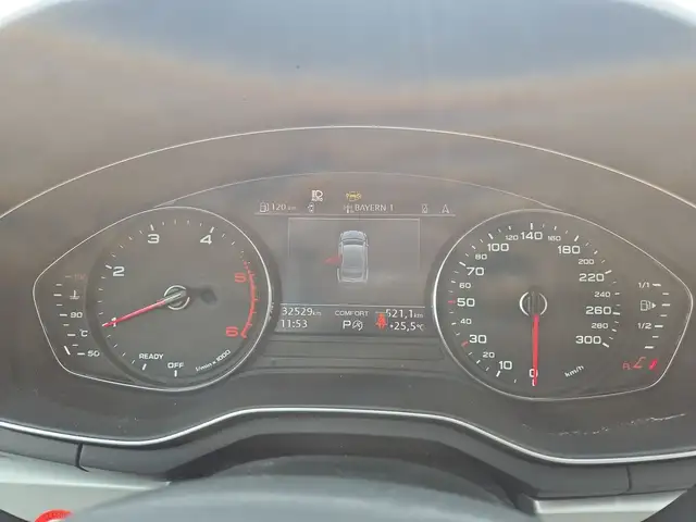 Audi A5 view 9