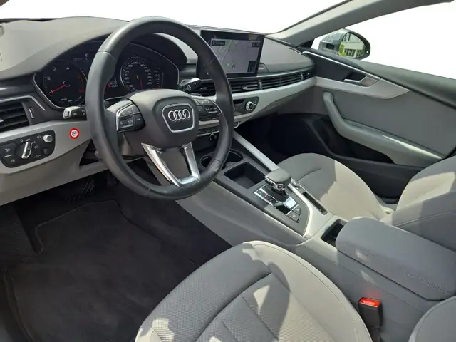 Audi A5 view 4