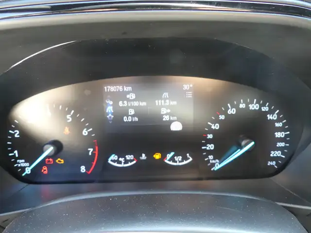 Ford Focus view 12