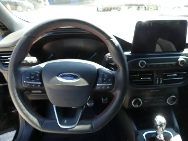 Ford Focus view 8