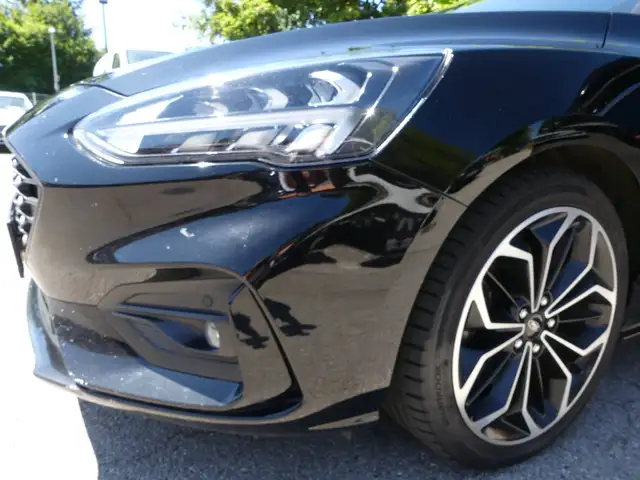Ford Focus view 7