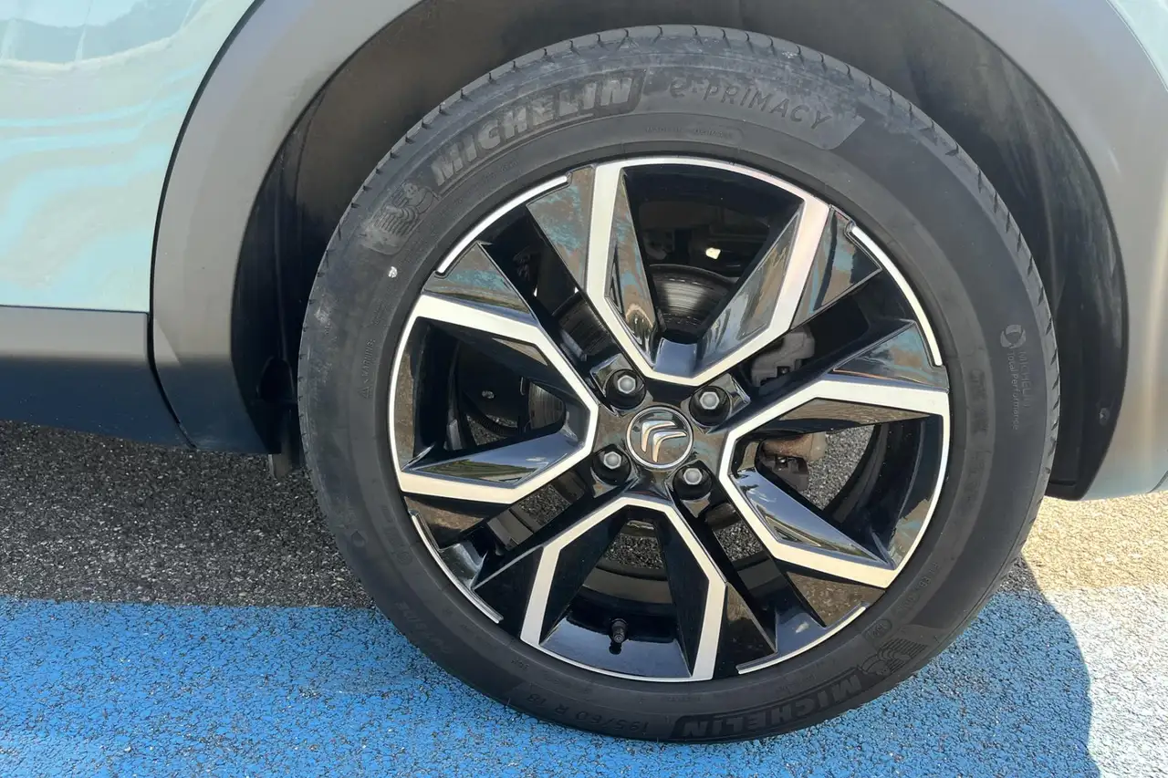 Citroen C4 e-C4 — photo 15