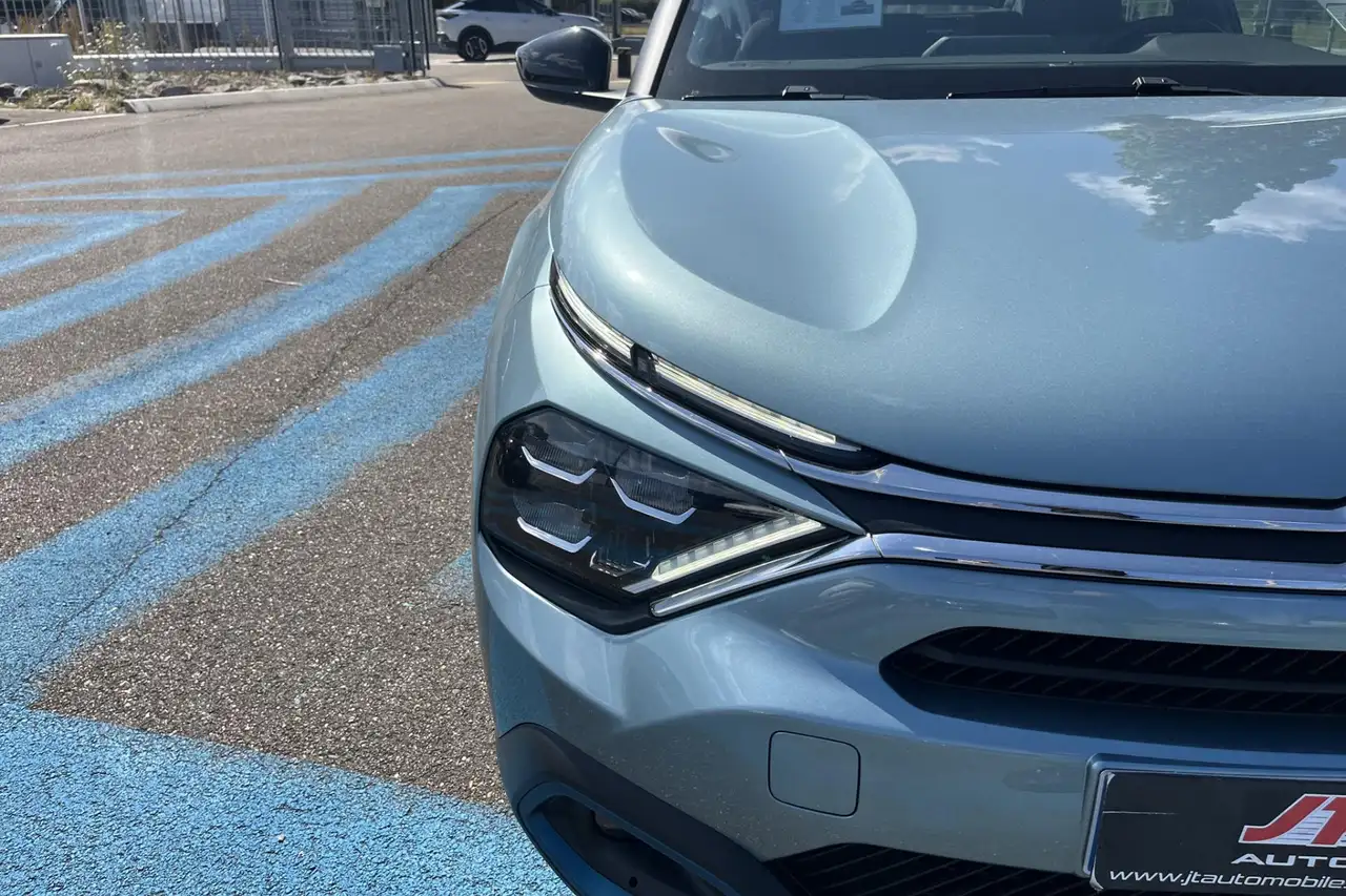 Citroen C4 e-C4 — photo 18