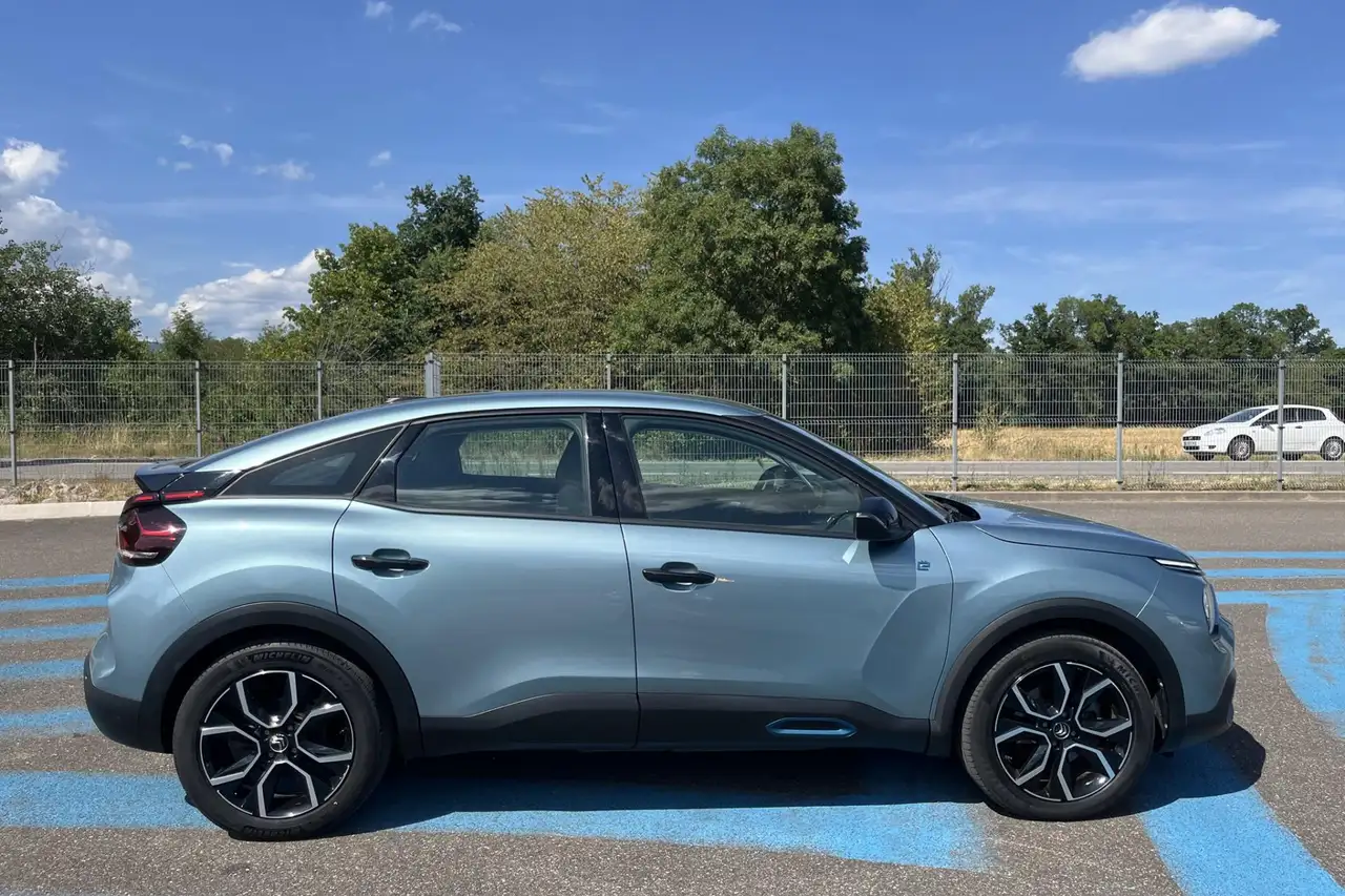 Citroen C4 e-C4 — photo 11