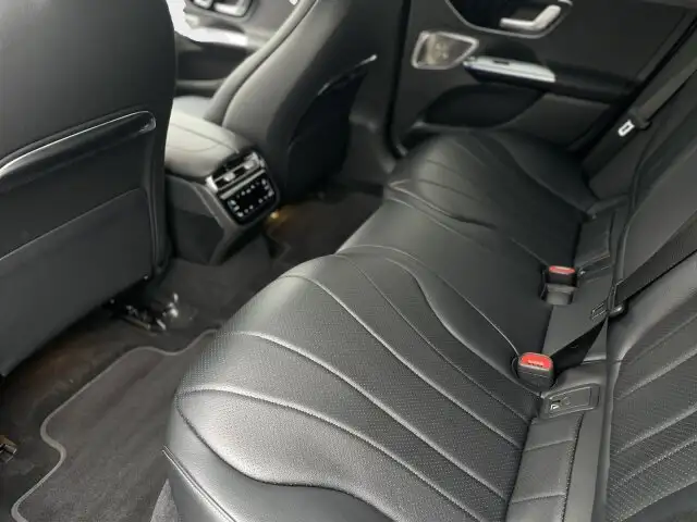 Mercedes-Benz EQE 300 EQE 300 ElectricART AHK Sitzklima HA-Lenk NP84 Ansicht 9