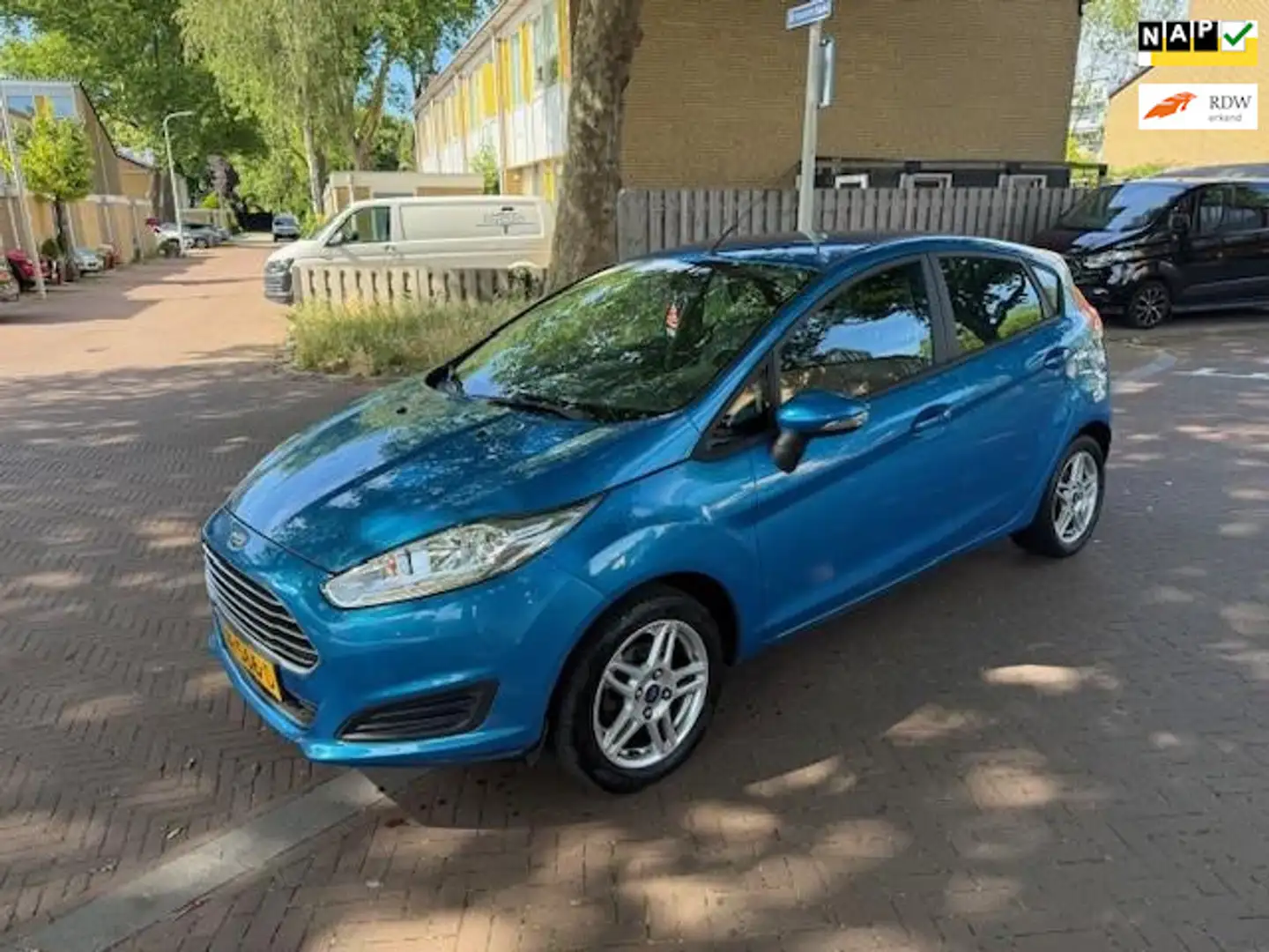 Ford Fiesta Navigatie / Airco / 95.000 NAP / Bouwjaar 2016 Blauw - 1