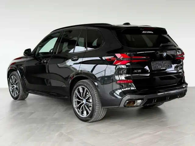 BMW X5 view 6