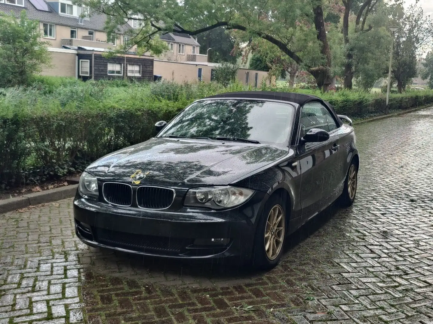 BMW 120 120i Zwart - 1