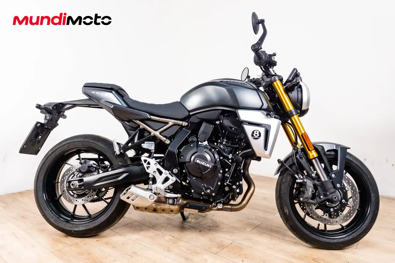 Suzuki GSX-8T