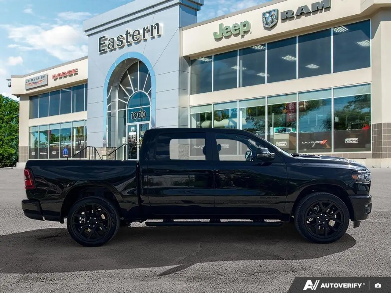 RAM 1500 снимка RAM 1500