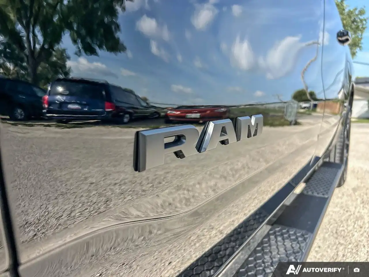 RAM 1500 снимка RAM 1500