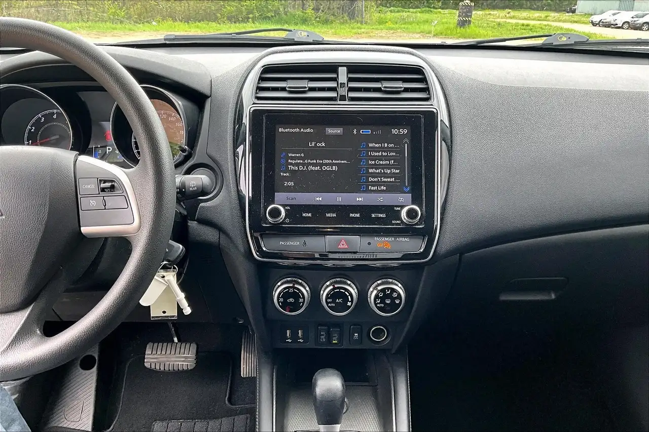 Mitsubishi RVR снимка Mitsubishi RVR