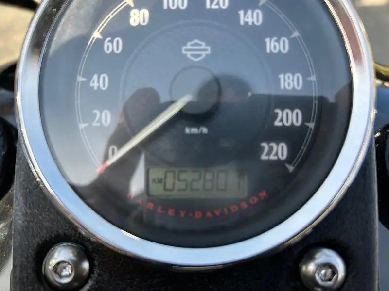 Harley-Davidson Dyna Street Bob - foto 7