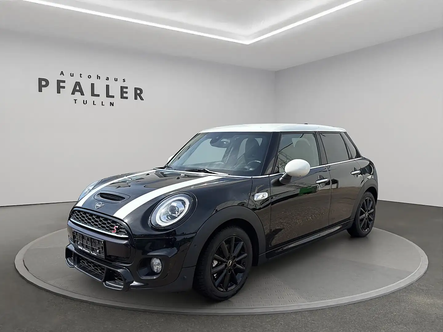 MINI Cooper S (EURO 6d-TEMP) Schwarz - 1