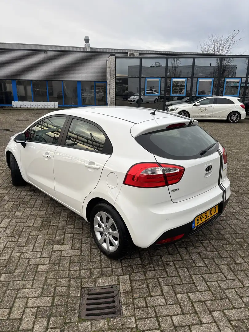 Kia Rio 1.2 CVVT Super Pack Wit - 2