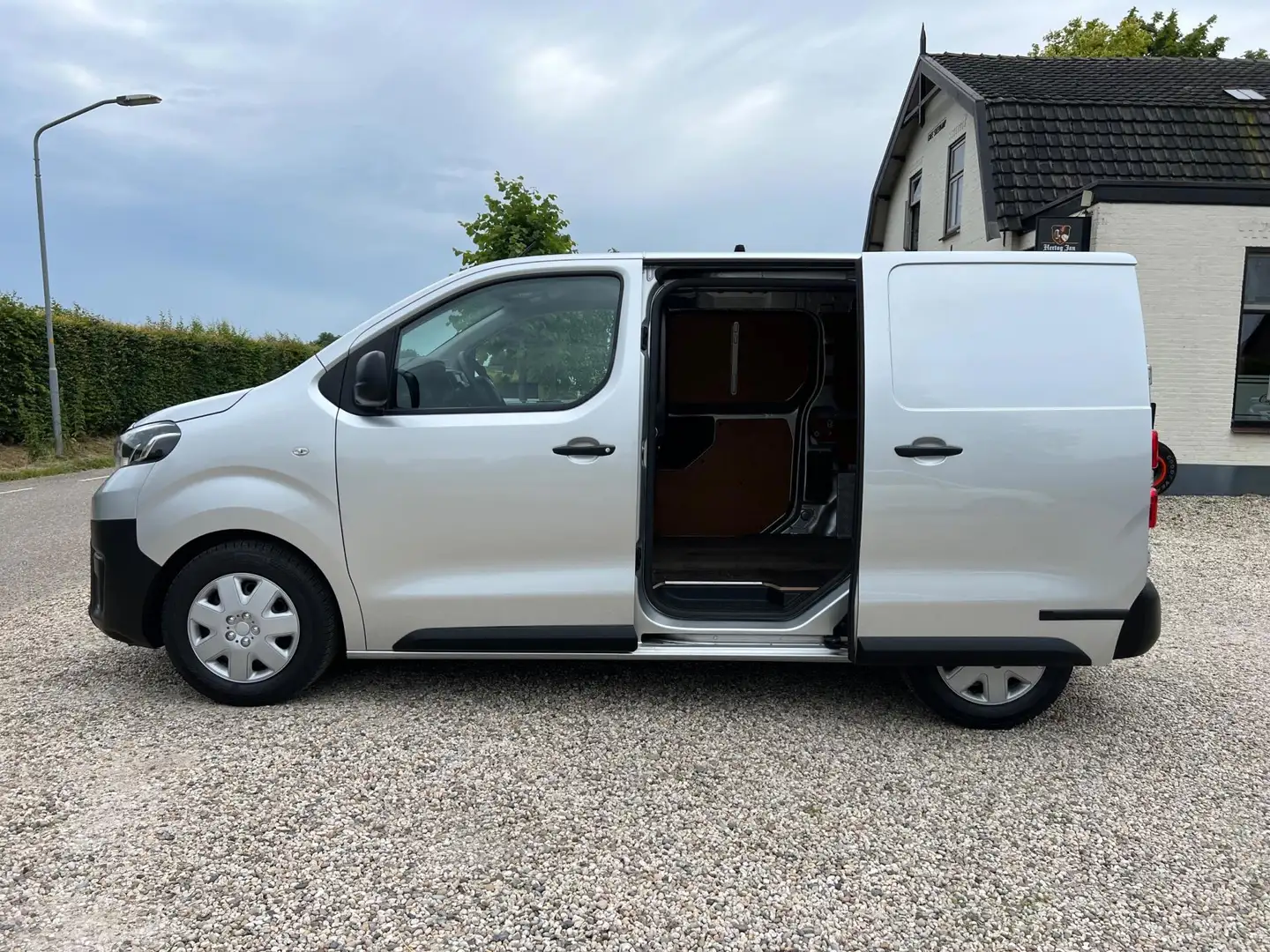 Toyota Proace Compact 1.6 D-4D Cool Comfort Automaat | 3Pers. | Grigio - 2