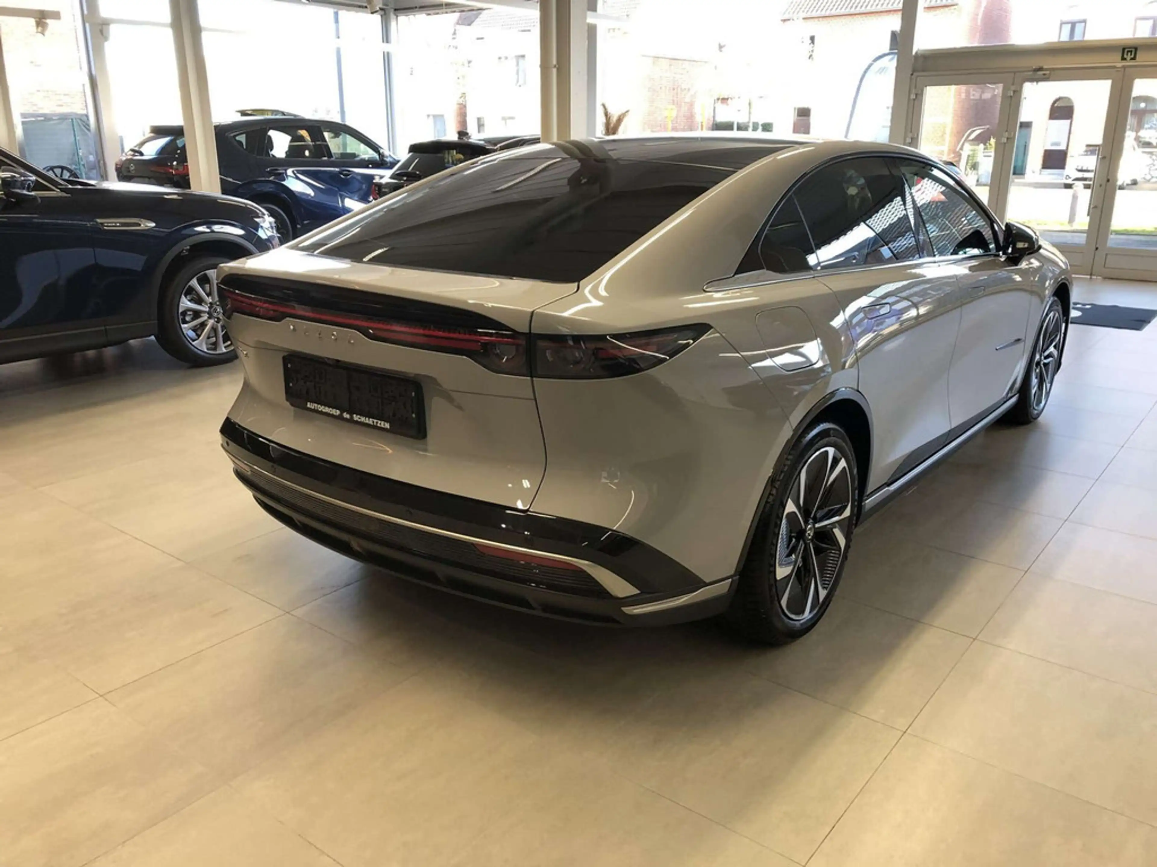 Mazda 6e 80 kWh Long Range Takumi — photo 5