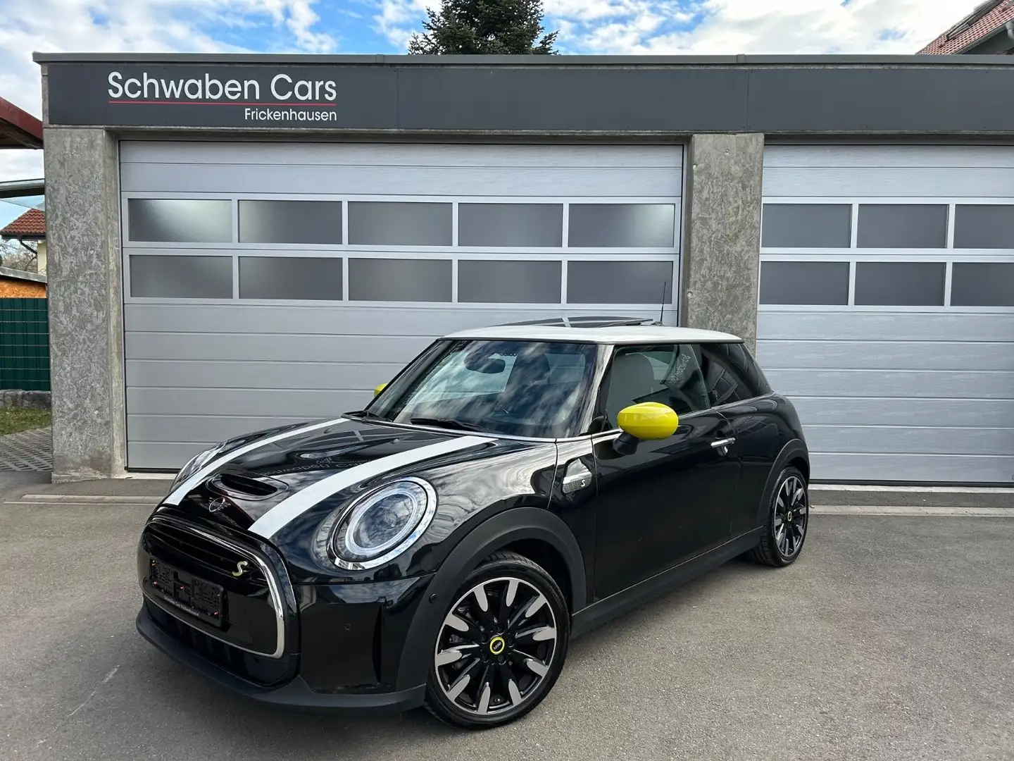 MINI Cooper SE "YOURS" Panoramadach HUD HiFi H&K 17" Schwarz - 1