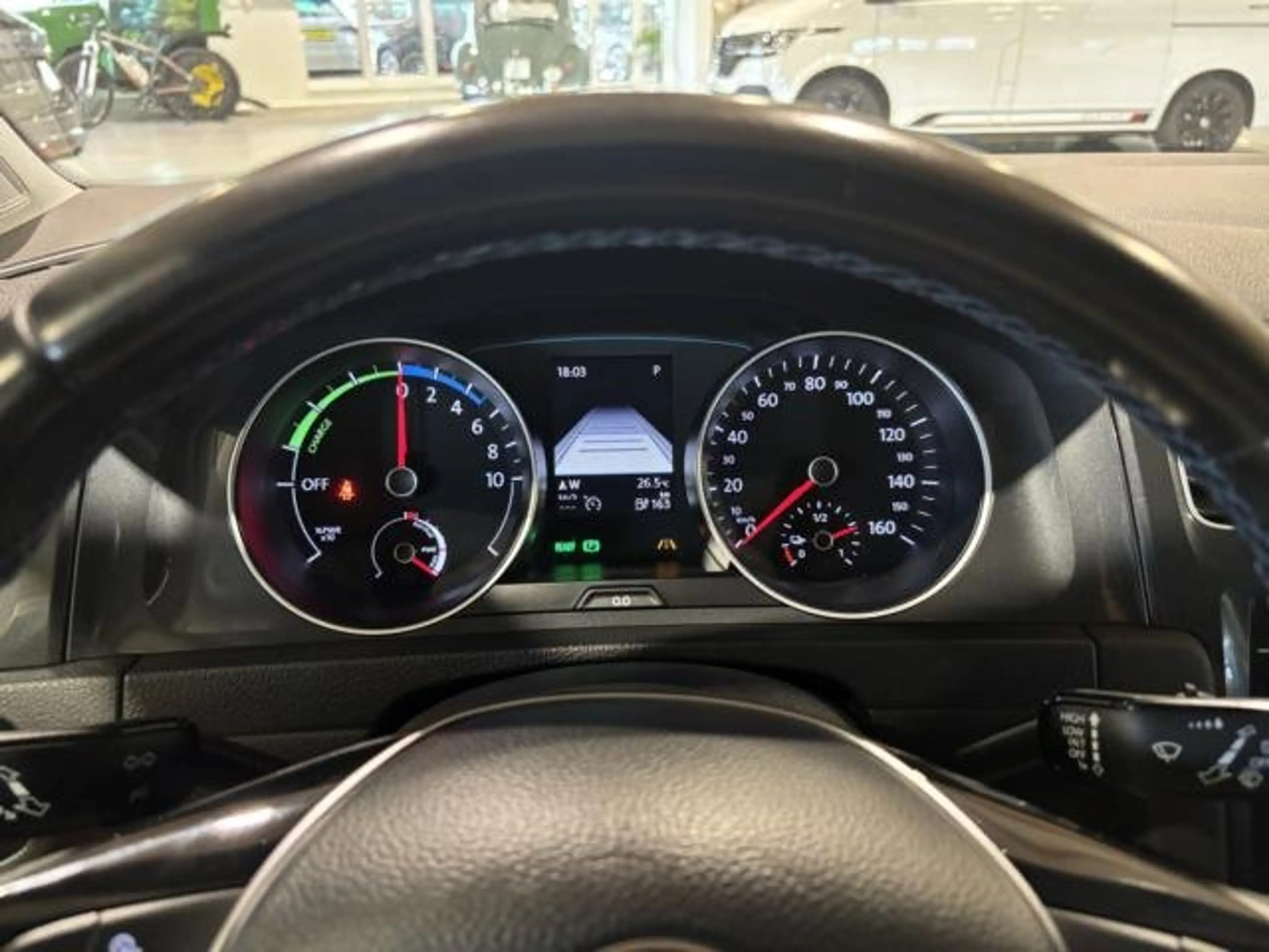 Volkswagen e-Golf e-Golf 35,8kWh (mit Batterie) LED XENON NAVI PDC — photo 2