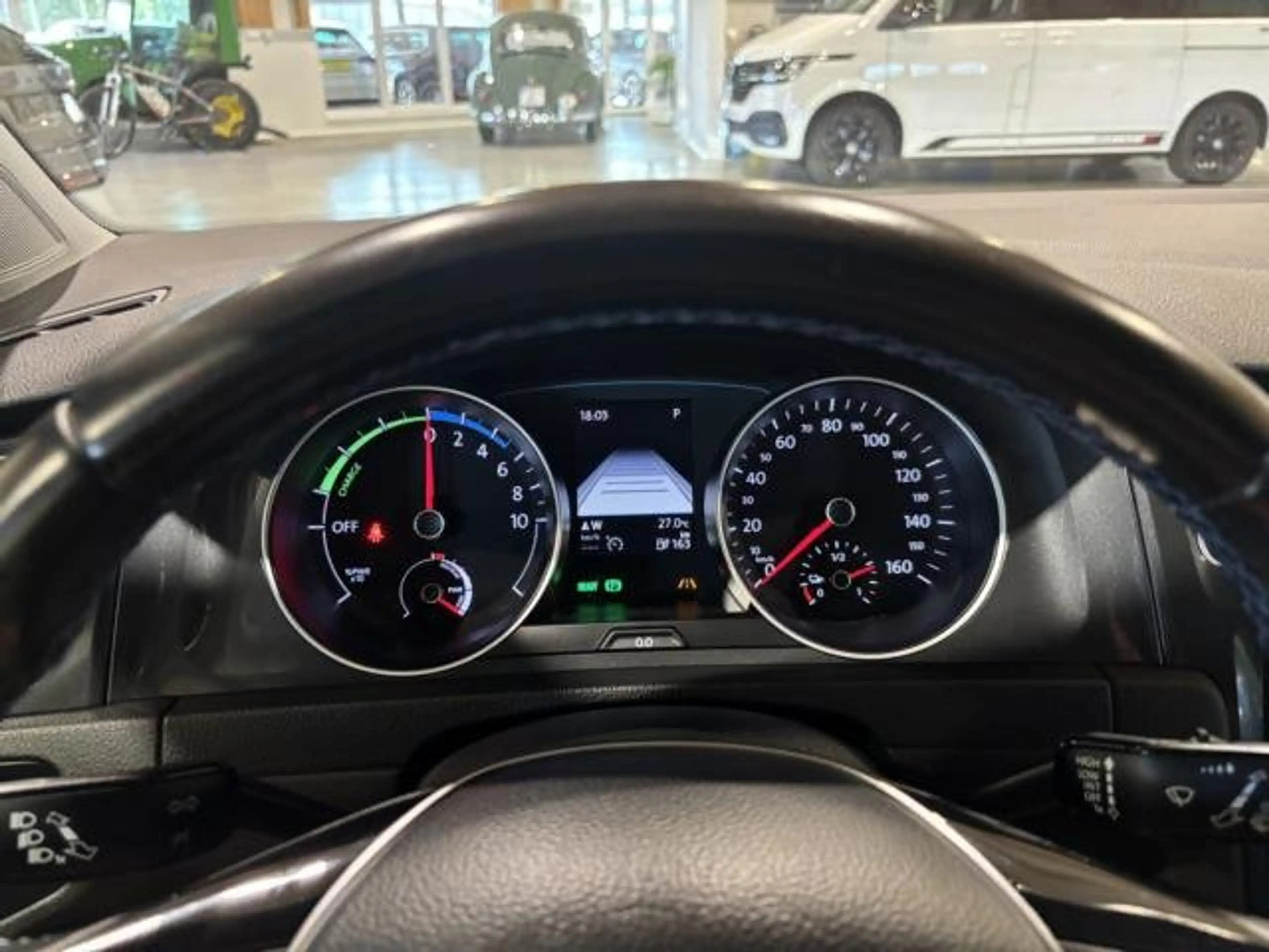 Volkswagen e-Golf e-Golf 35,8kWh (mit Batterie) LED XENON NAVI PDC — photo 11