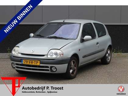 Renault Clio 1.6-16V *meeneemprijs*APK TOT 16/8/2025 Airco/Radi
