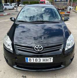 Auris 90D Active Active