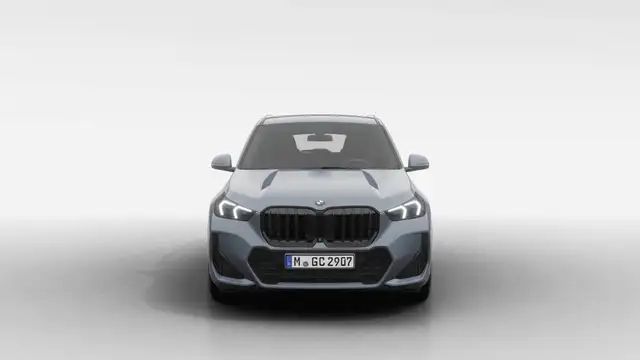 BMW X1 view 3