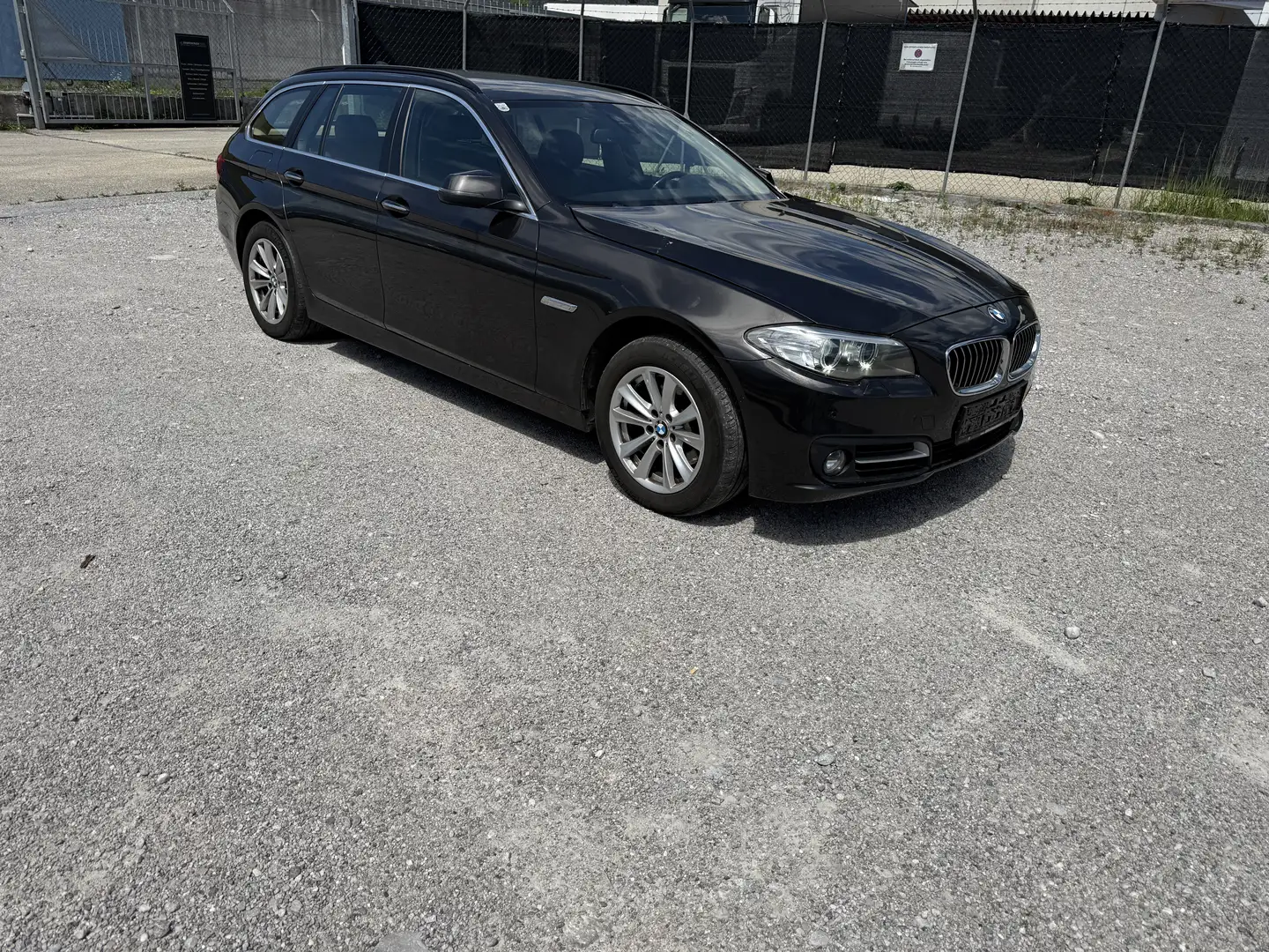 BMW 520 520d xDrive Touring Österreich-Paket Aut. - 1