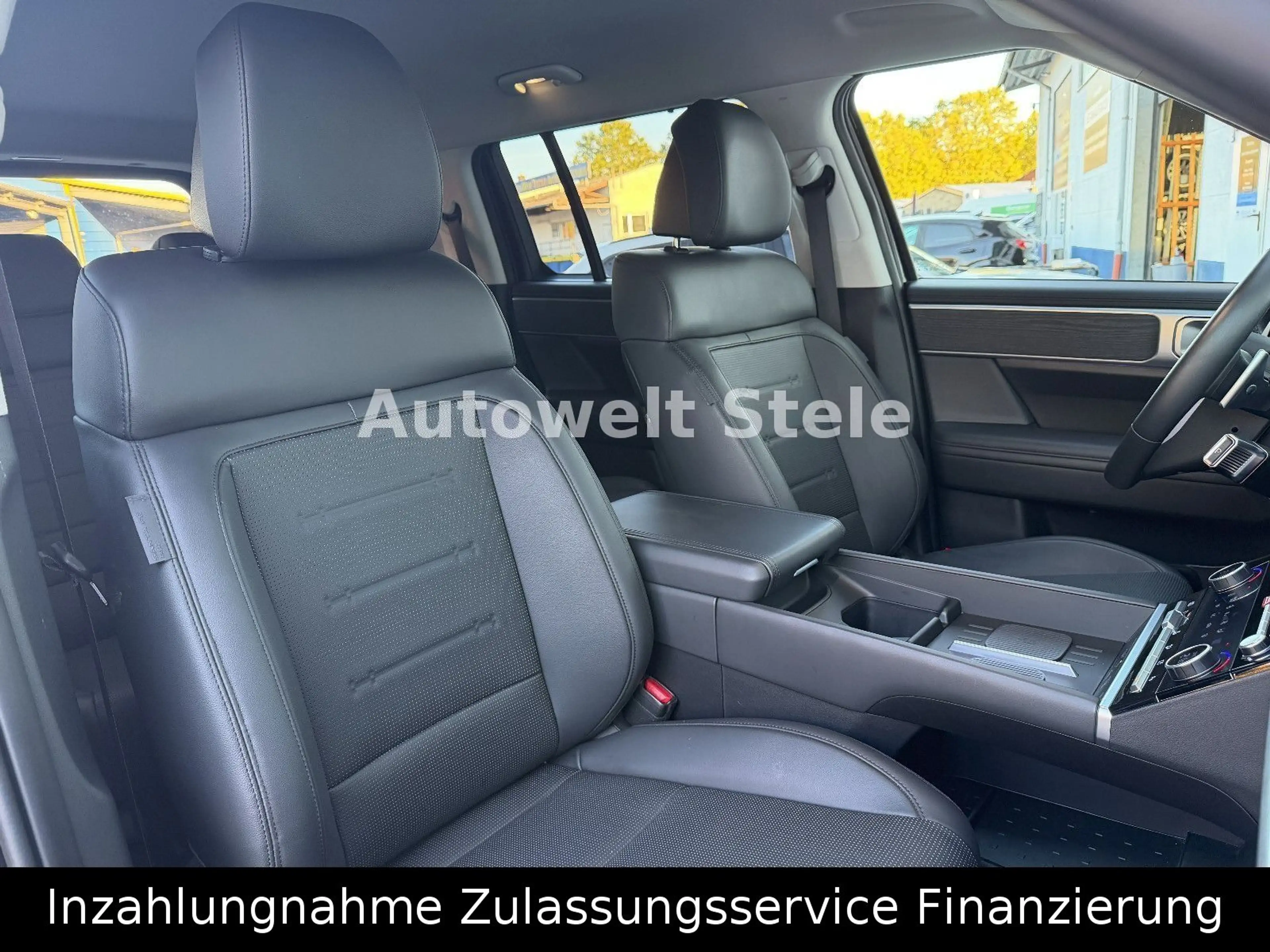 Hyundai SANTA FE 1.6 T-GDI PHEV Signature Nav Pano Leder — photo 9
