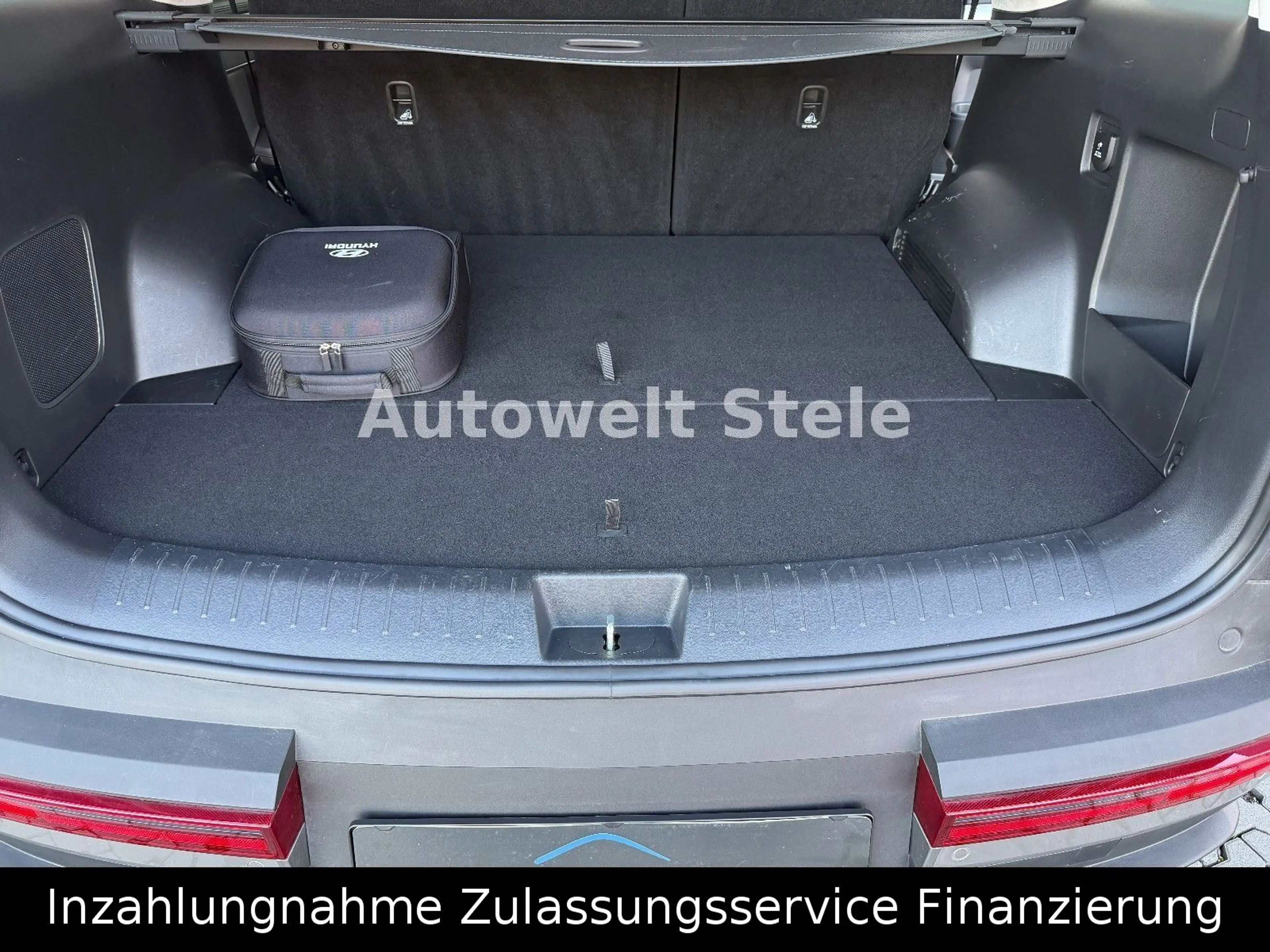 Hyundai SANTA FE 1.6 T-GDI PHEV Signature Nav Pano Leder — photo 11