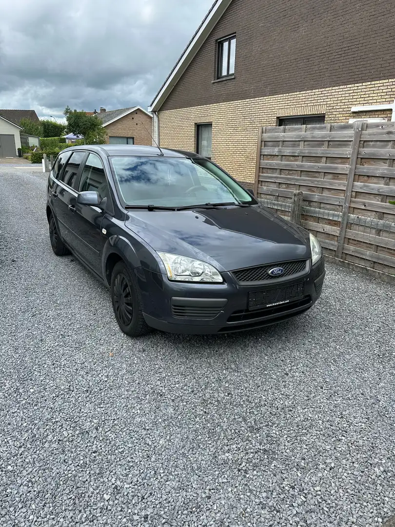 Ford Focus Turnier 1.4 16V Connection Gri - 1