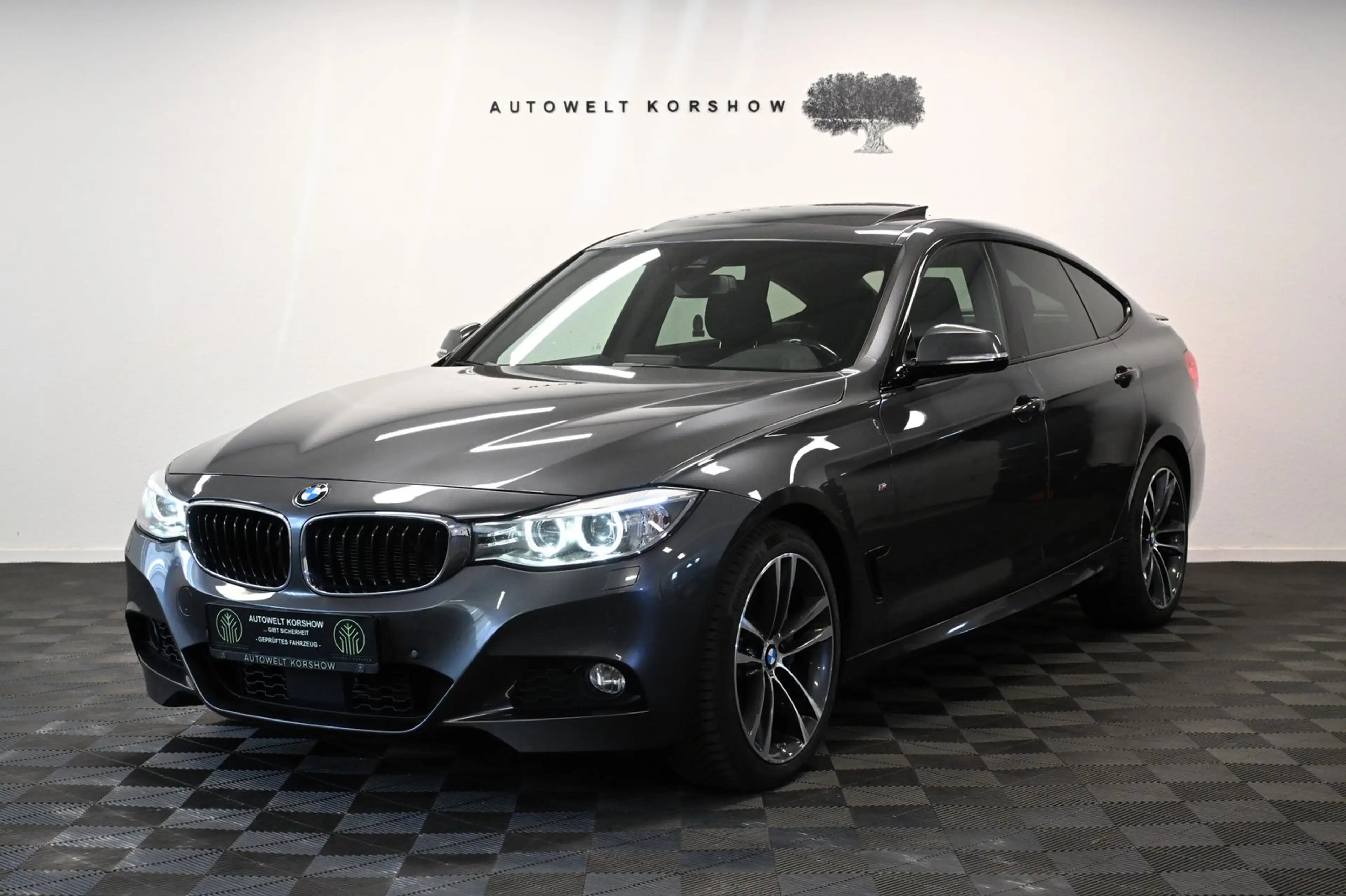 BMW 335 d xDrive M Sport*HUD*PANO*XENON — photo 3