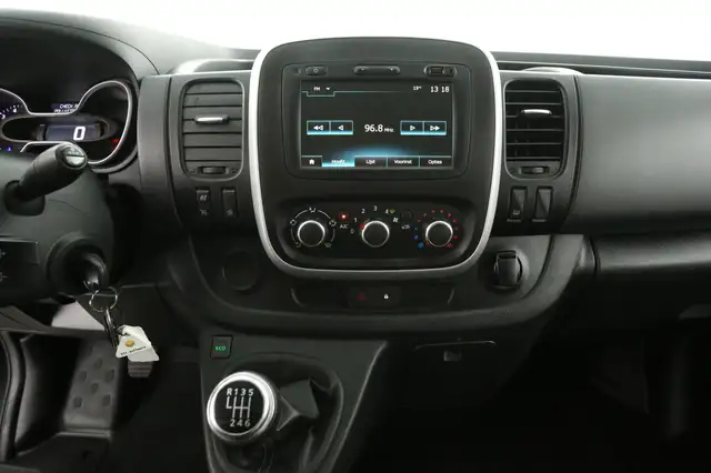 Renault Trafic view 11