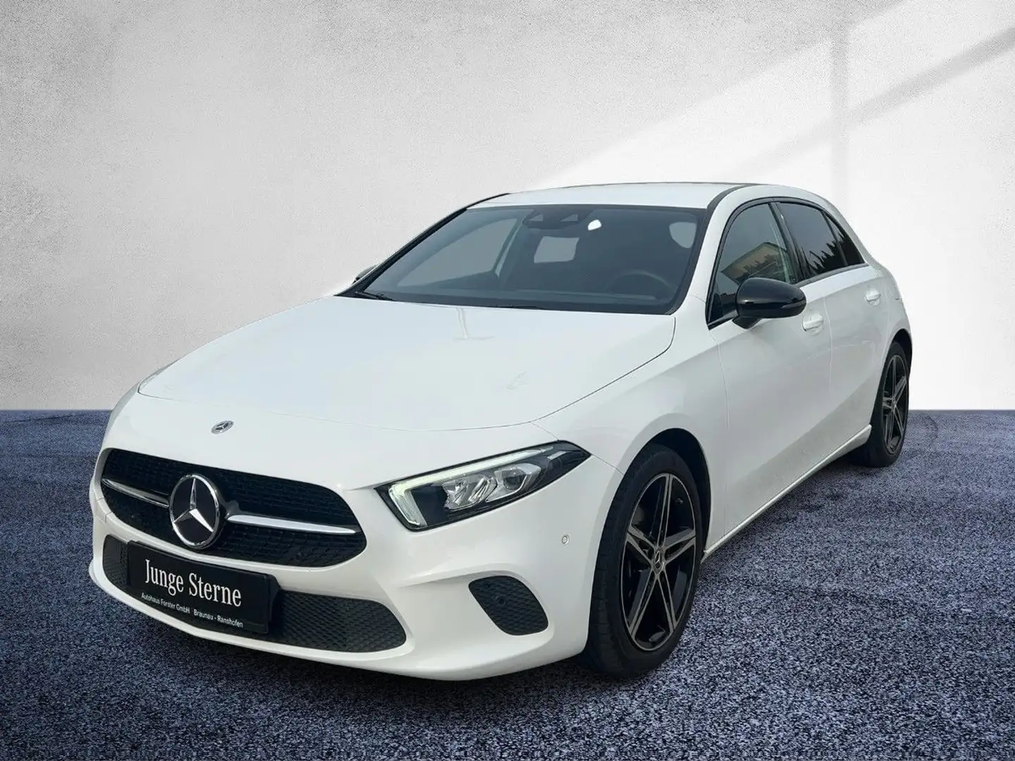 Mercedes-Benz A 180 Progressive PTS Shz LED HUD MBUX CarPlay Weiß - 2