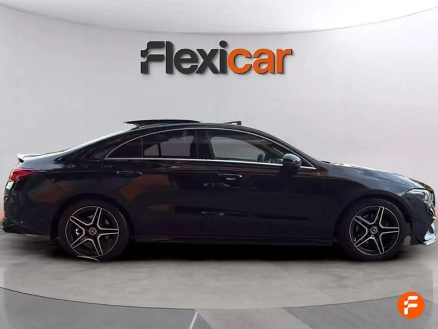 Mercedes-Benz CLA 200 Negro - 2