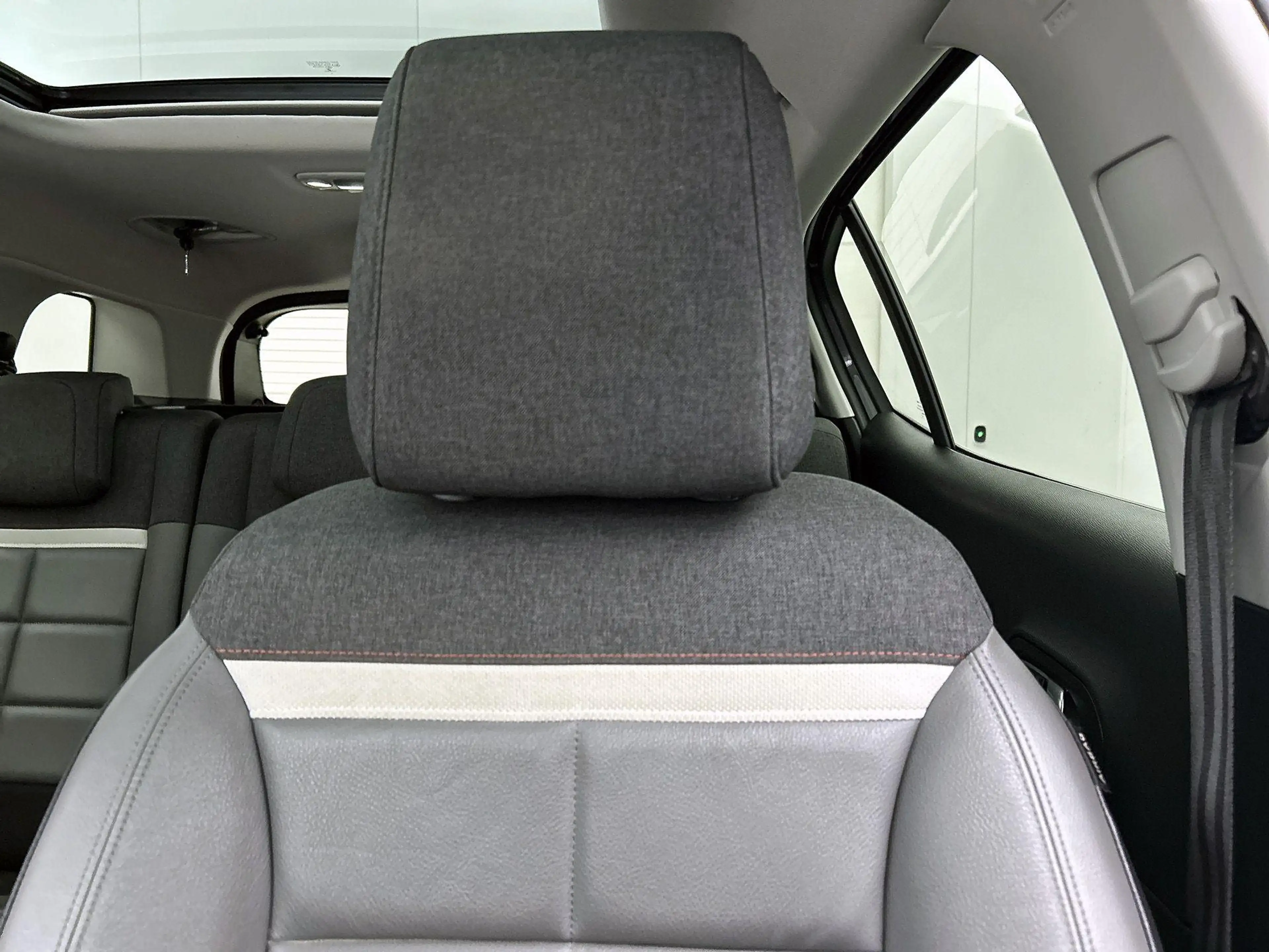 Citroen C5 Aircross 1.6 PureTech Shine — photo 11