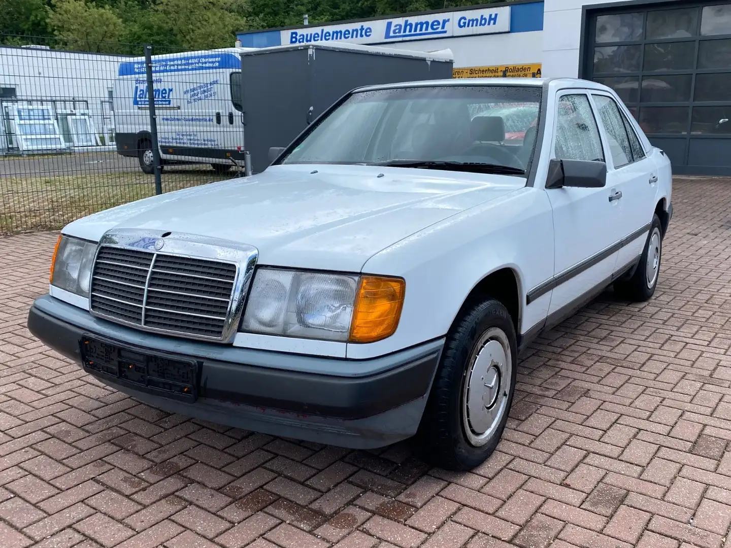 Mercedes-Benz 230 E W124 Standheizung, Niveauregulierung, ASD Alb - 1