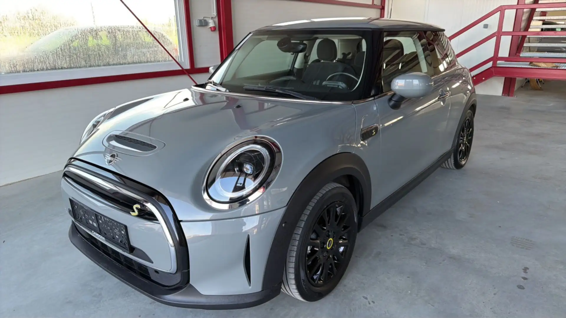 MINI Cooper SE *WÄRMEPUMPE*NAVI*PDC*ACC*LED* Grau - 2